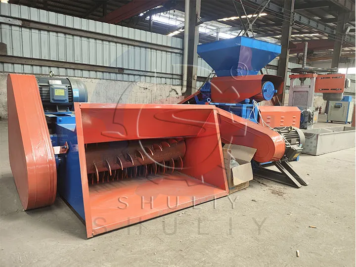 EPS crusher machine in the factory