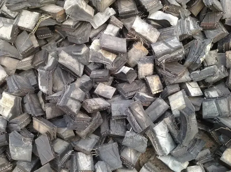 uniform tire chunks